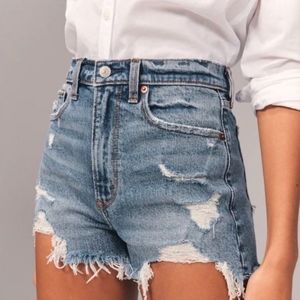 Sale 💫💫💫Abercrombie & Fitch High Rise Mom Shorts